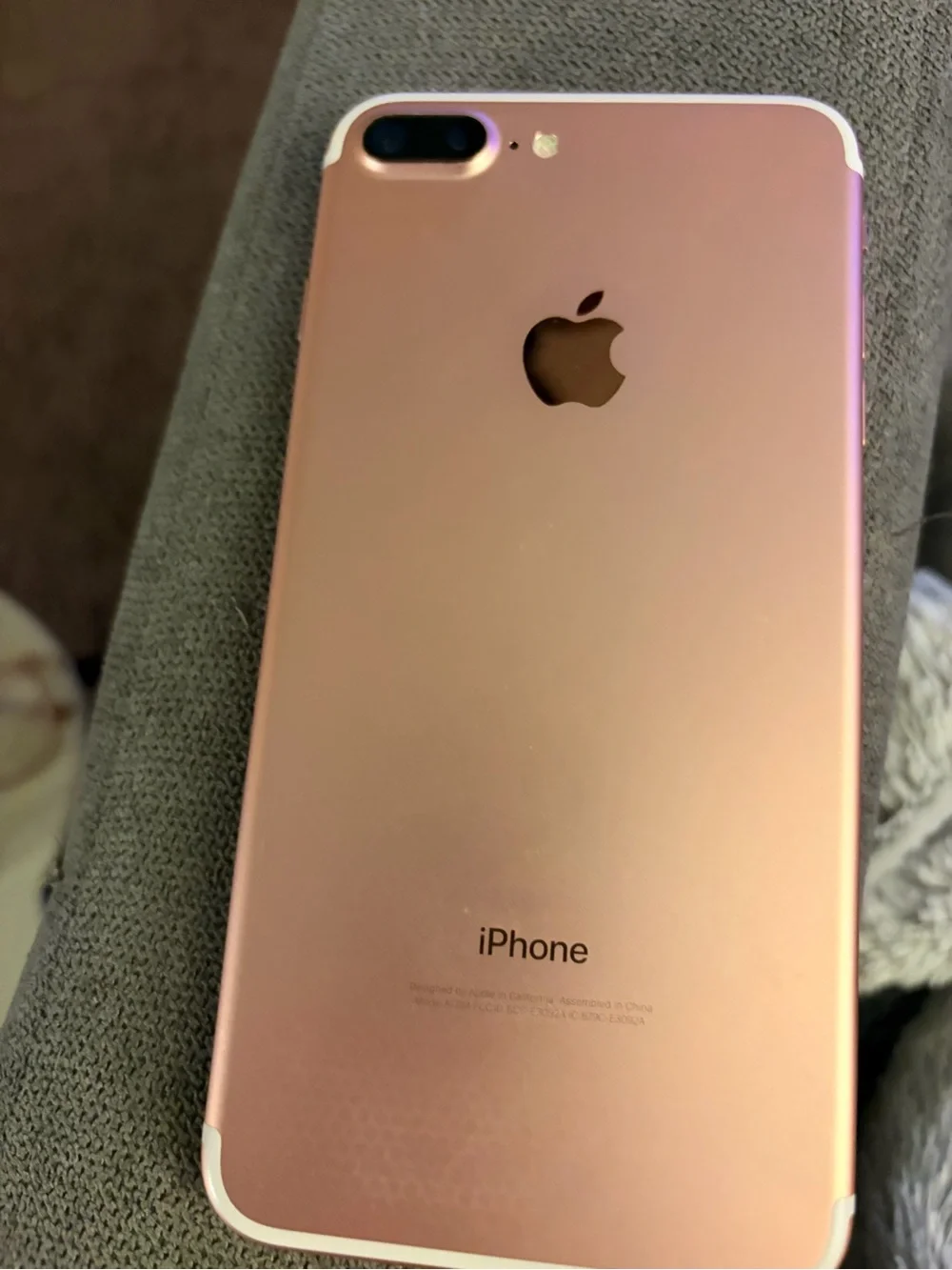 Apple iPhone 7 Plus Rose Gold Front/Back View - White Front